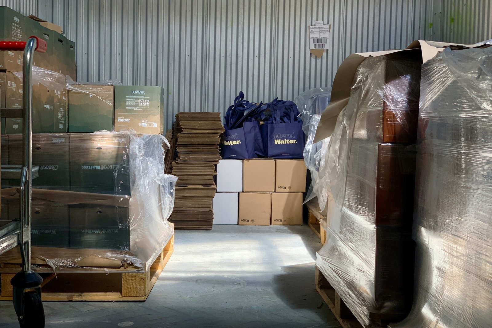 Secure Storage Units Bronx for short term and long term household storage